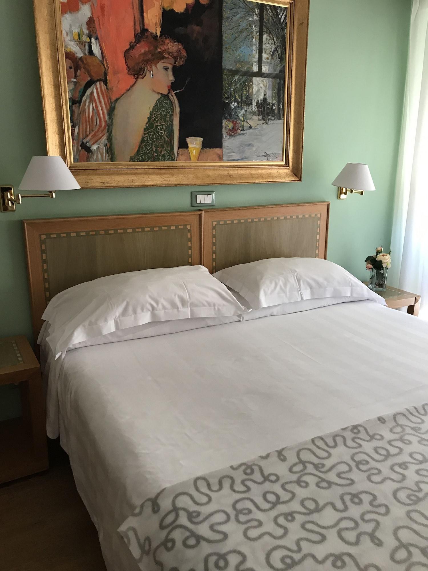 פיזה Hotel Touring מראה חיצוני תמונה