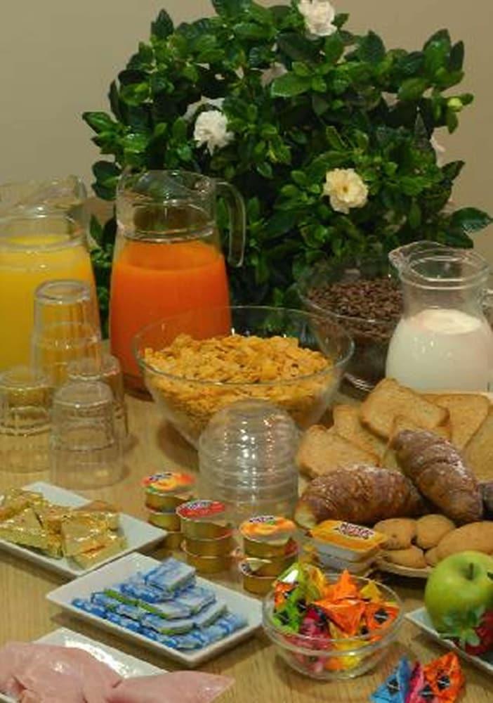 פיזה Hotel Touring מראה חיצוני תמונה