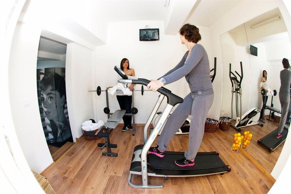 פיזה Hotel Touring מראה חיצוני תמונה