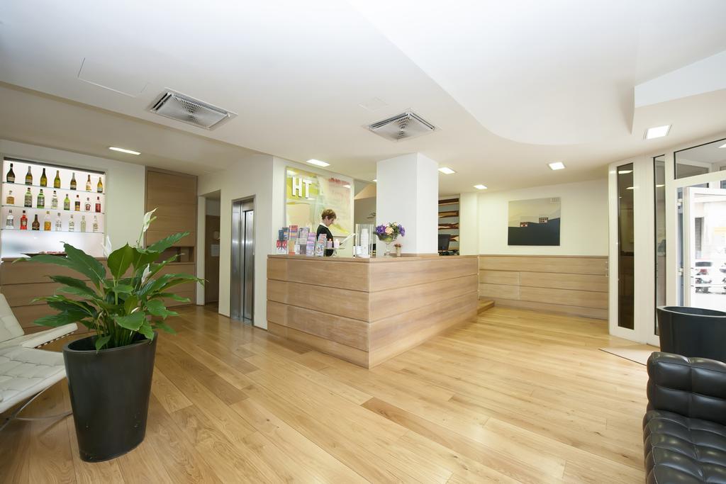 פיזה Hotel Touring מראה חיצוני תמונה