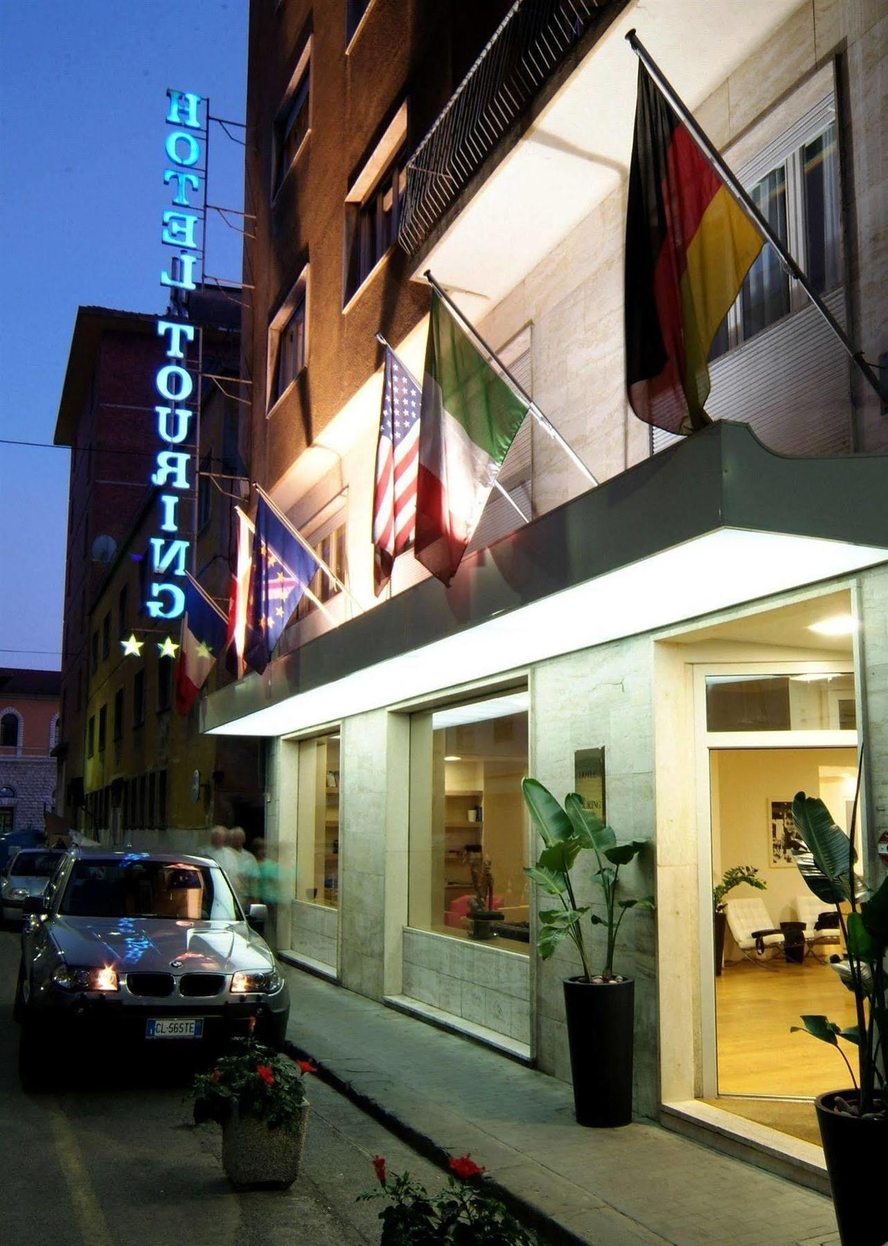פיזה Hotel Touring מראה חיצוני תמונה